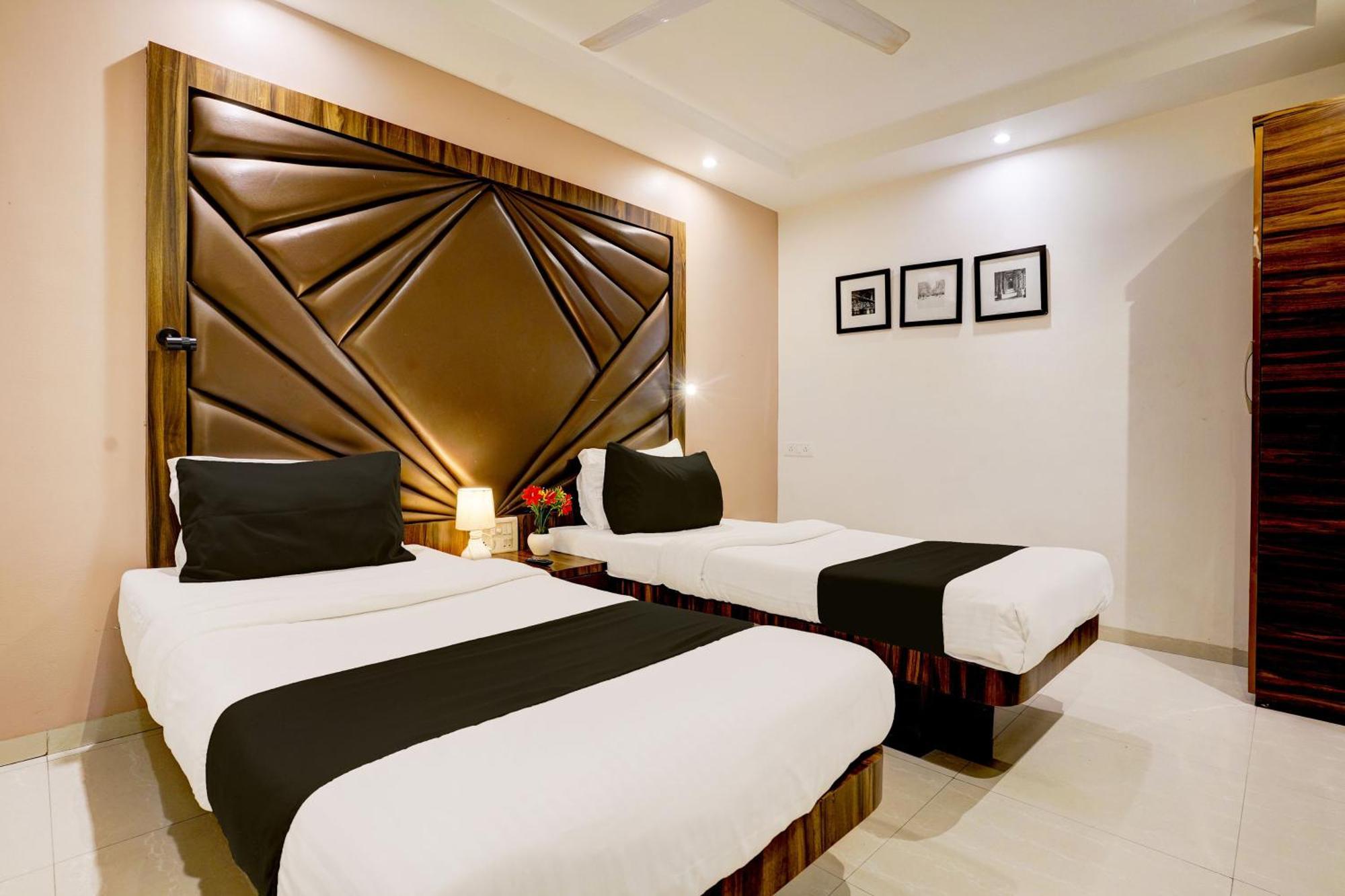 Super Hotel O Mumbai Central Formerly Park Palace Dış mekan fotoğraf