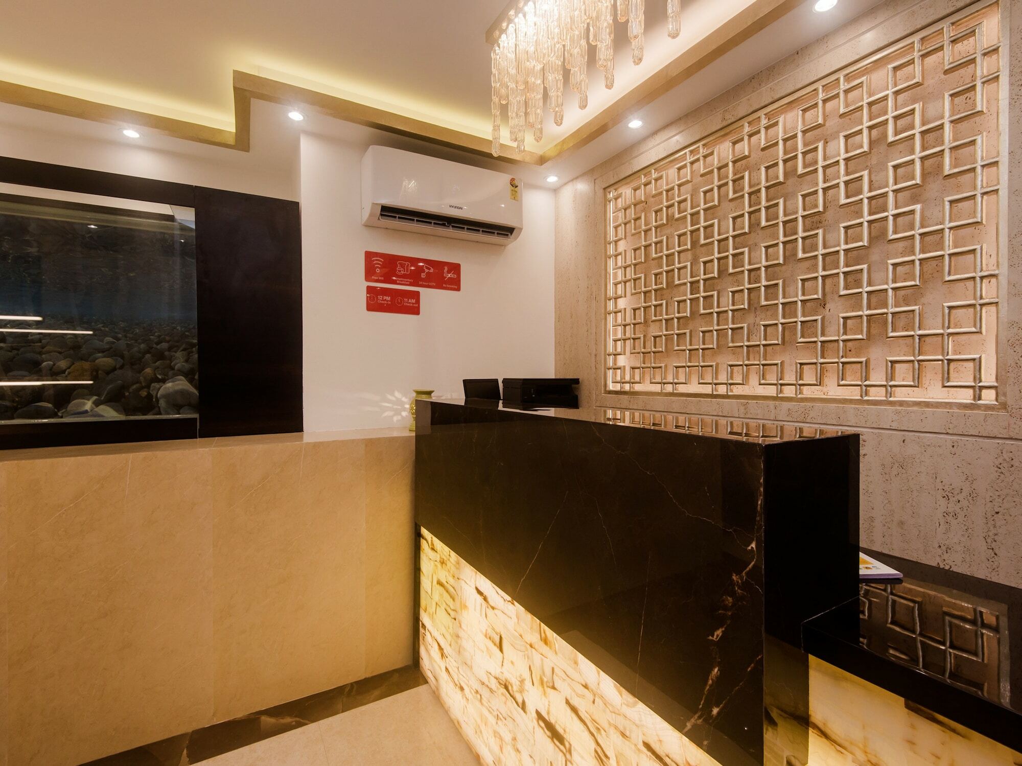 Super Hotel O Mumbai Central Formerly Park Palace Dış mekan fotoğraf